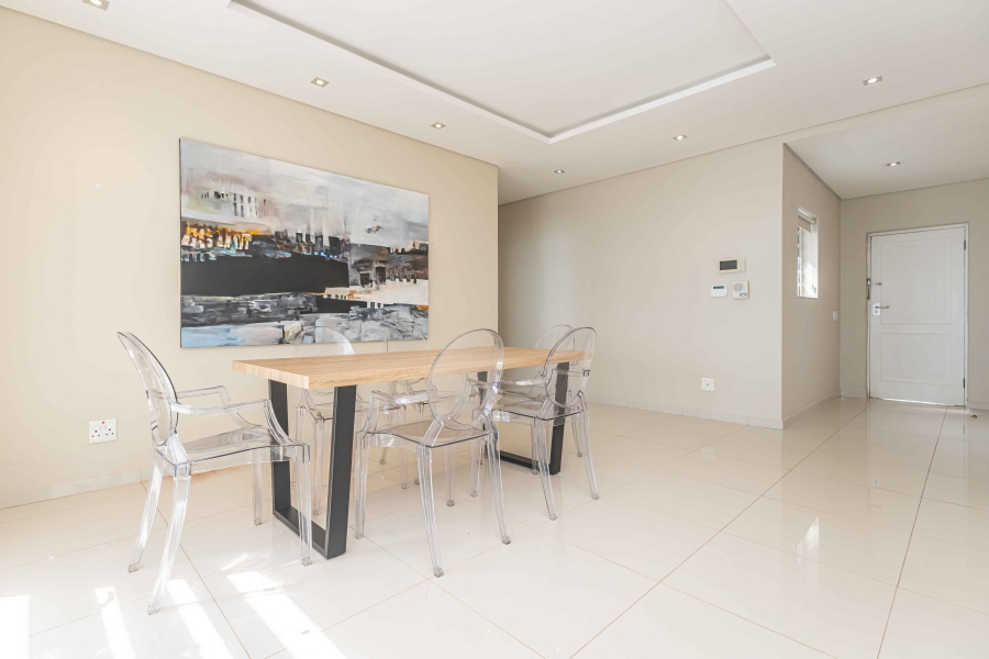 To Let 2 Bedroom Property for Rent in Bantry Bay Western Cape